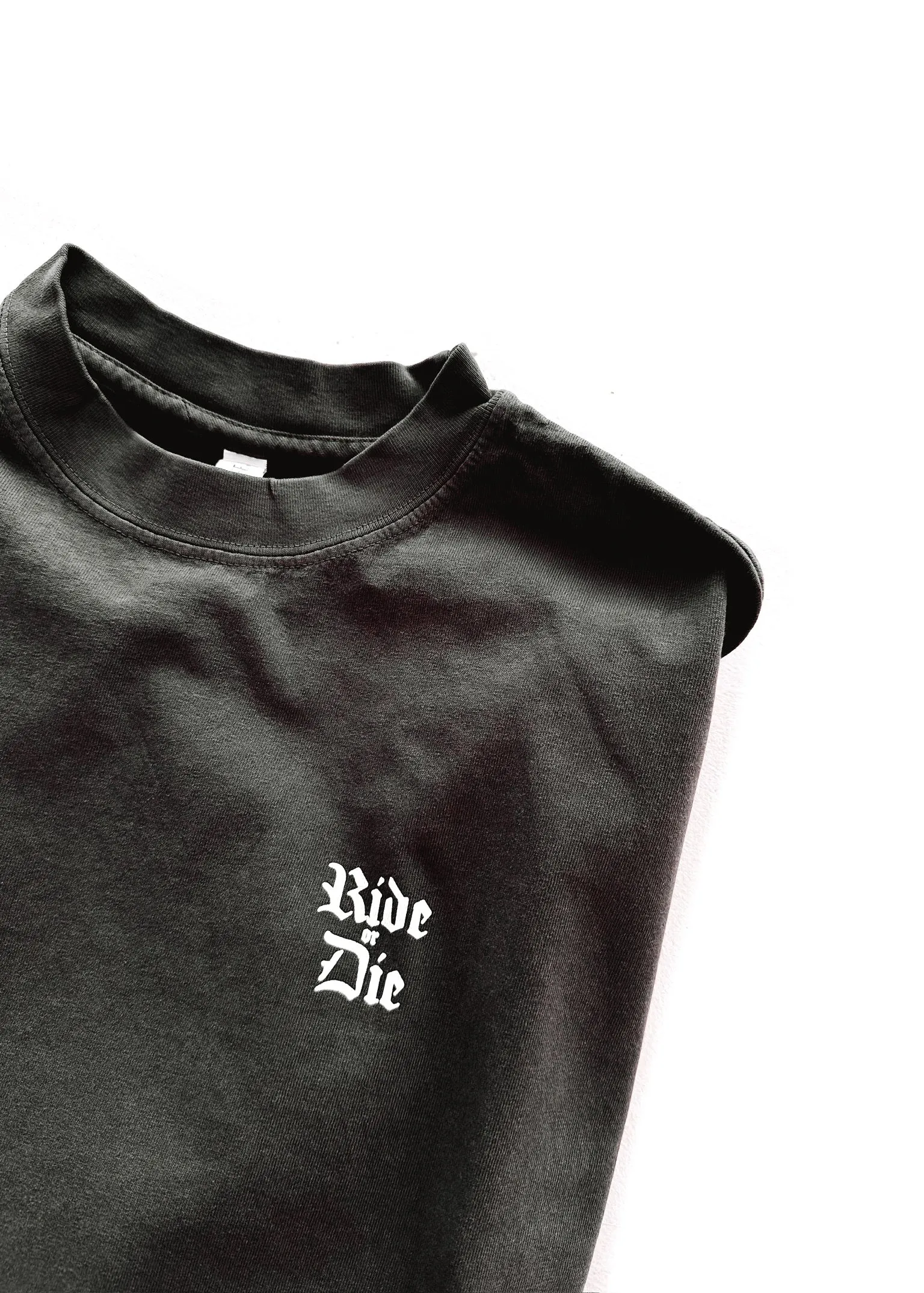 GOTHIC RIDE OR DIE SIDE SLIT TEE