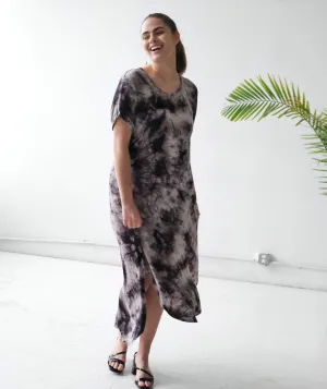 KRIS tie-dye relaxed dress in Grey Multi