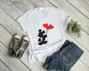 Mickey holding Heart Balloons t shirt - Disney Trip Matching Shirts - Mickey Mouse T Shirt - Mickey Valentines Day